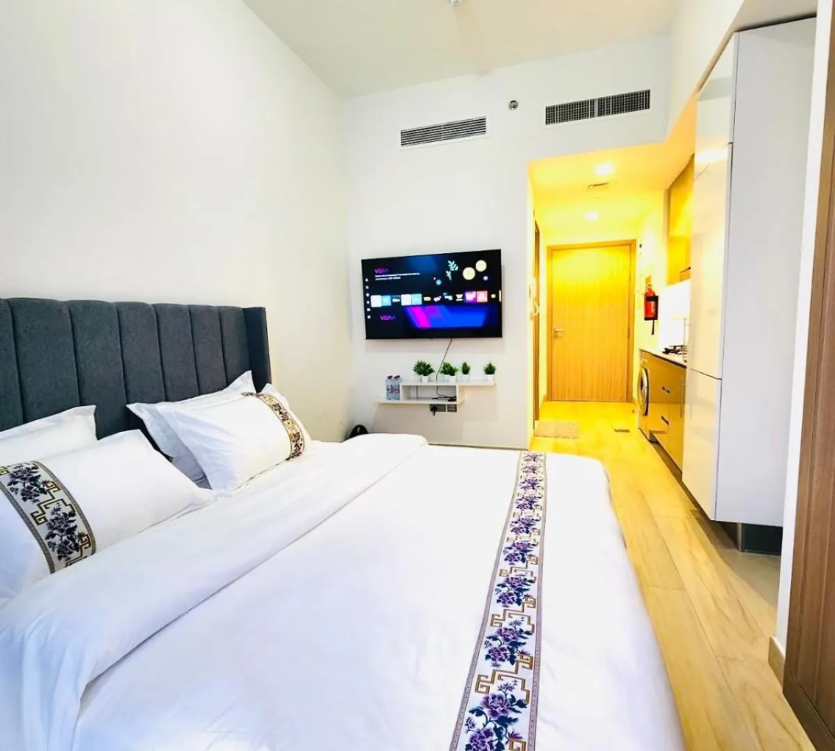 Azizi Rivieira Meydan, Dubai Luxury Studio With Burjkhalifa And Pool Views